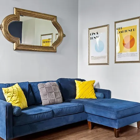 Newly-Renovated Stylish Home In Louisville Ky
